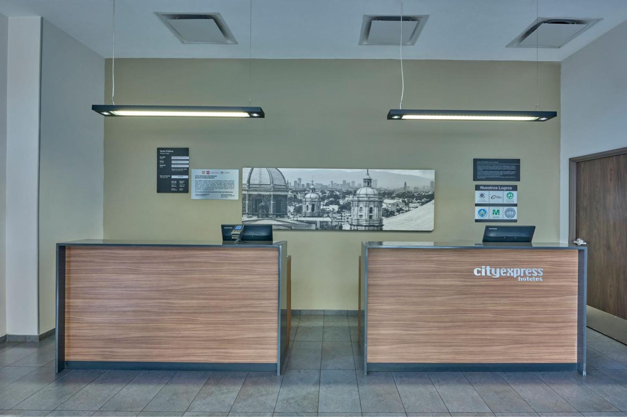 City Express By Marriott Ciudad De Mexico La Villa Dış mekan fotoğraf